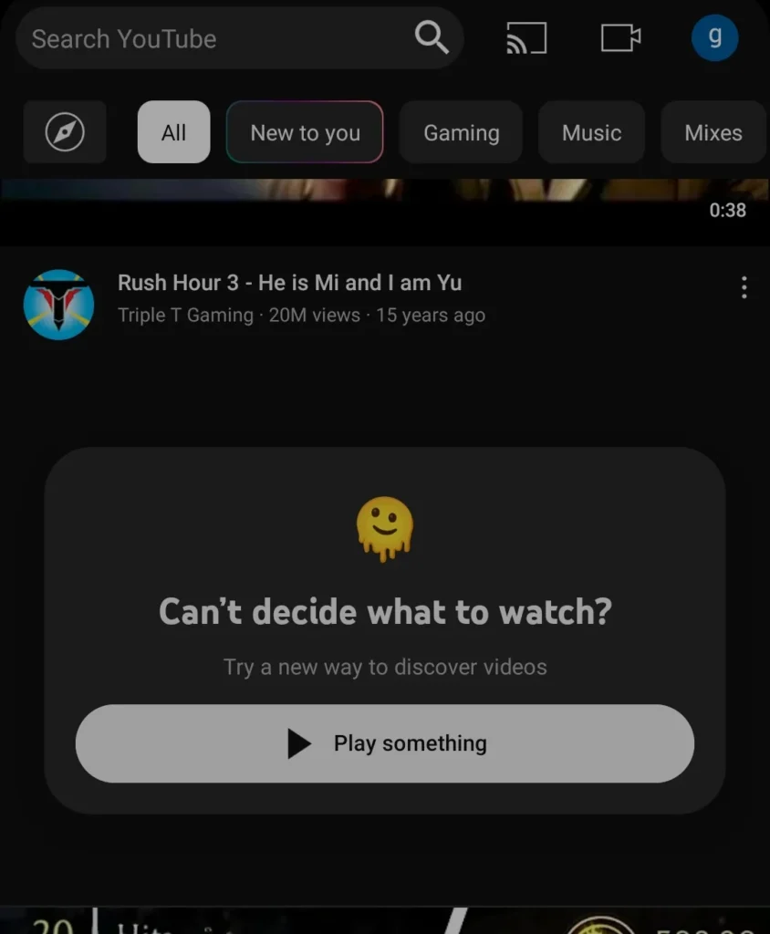 ميزة تطبيق يوتيوب الجديدة "Play something" في هاتف أندرويد - مصدر الصورة: Reddit.