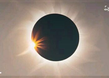 الشمس والقمر يقابلا في مشهد رائع لما يعرف بظاهرة كسوف الشمس الشمس الكلي 2024 … صور