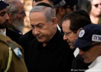 نتنياهو يتعرض للاهانة …