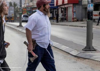 صورة لمستوطنين متطرفين