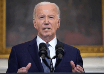 بايدن يبرر ويصف مقتل المواطنة الأمريكية في الضفة الغربية بكونه حادث "عرضي".