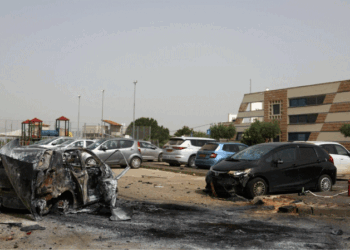 توسيع المواجهة… حزب الله يطلق عشرات الصواريخ وإسرائيل توسع غاراتها على لبنان