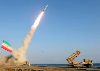 إسرائيل تحذر إيران من التصعيد: