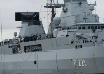 البحرية الألمانية تتجنب البحر الأحمر