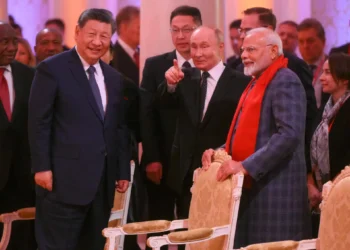 التخلص من هيمنة أميركا اقتصاديا ضمن مناقشات قمة البريكس.