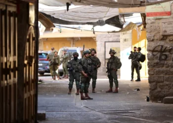 هل تطيل تل أبيب الحرب