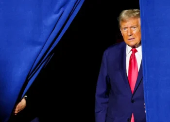  ترامب يلمح إلى "الغش" كسبيل وحيد لخسارته الانتخابات