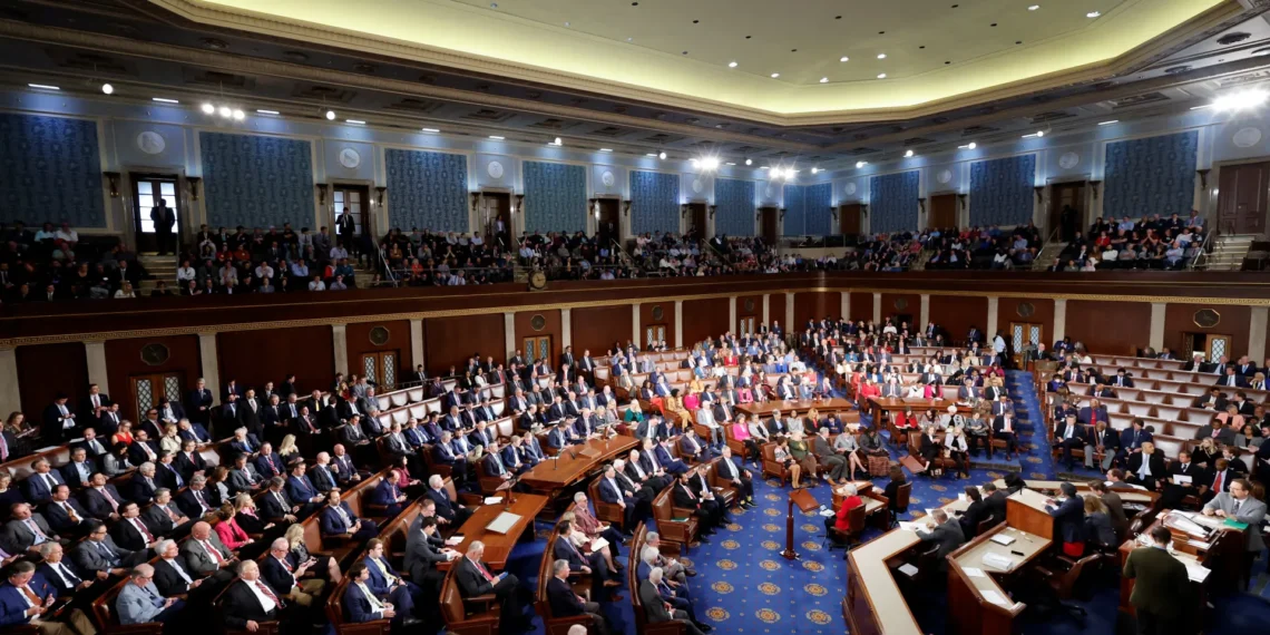 الجمهوريون على أعتاب السيطرة على مجلس النواب الأميركي