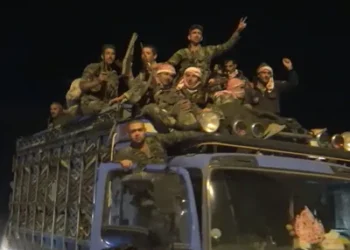 العراق يمهد لإعادة الجنود السوريين الفارين وسط ظروف معيشية قاسية