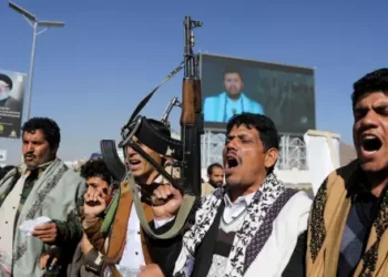 واشنطن وإسرائيل.. هل ترتب حربًا برية لإسقاط الحوثيين في اليمن؟