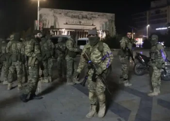 اتصالات مكثفة بين روسيا وتركيا وإيران لاحتواء التصعيد في سوريا