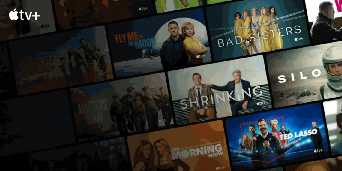 شاشة تعرض قائمة مسلسلات وأفلام Apple TV+ بما في ذلك Ted Lasso وSeverance، مع شعار Apple TV+.