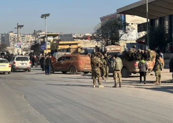 "سوريا على مفترق طرق: المعارضة تقترب من دمشق والأسد في موقف ضعيف"