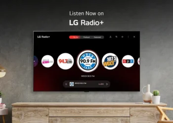 صورة توضيحية لشاشة LG Smart TV تعرض واجهة تطبيق LG Radio+ للاستماع إلى الموسيقى والبودكاست والراديو - مصدر الصورة: LG.
