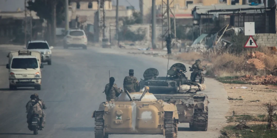 المعارك في سوريا: المعارضة تحقق تقدمًا كبيرًا وسط دعوات للأسد بمغادرة البلاد