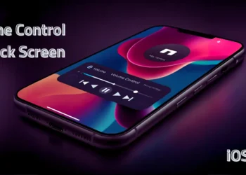 صورة تعبيرية تعرض شاشة قفل iPhone تعرض ميزة شريط التحكم في الصوت الجديدة في تحديث iOS 18.2