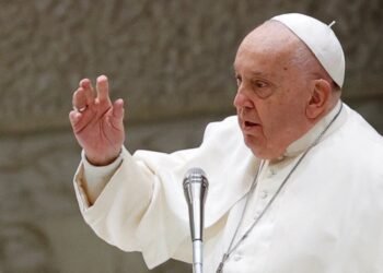 بابا الفاتيكان: قصف اسرائيل لأطفال غزة "يمس القلب"