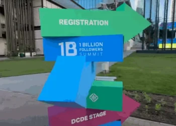 صورة توضيحية لقمة المليار متابع.