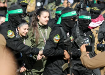 مشهد تبادل الأسيرات: ضربة قاسية لنتنياهو ومؤشر على نهاية مشروع التهجير