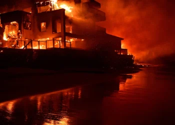 حرائق لوس أنجلوس: خسائر تأمينية تاريخية وتحديات غير مسبوقة