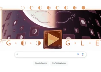 صورة توضح شعار جوجل مع تصميم نصف القمر في لعبة جوجل التفاعلية لشهر يناير