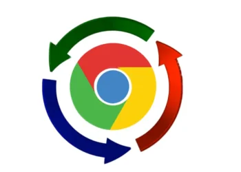 صورة تعبيرية لمتصفح جوجل كروم تشير إلى ضرورة التحديث للحفاظ على ميزة المزامنة والبيانات المحفوظة