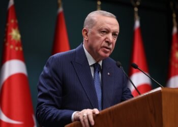 أردوغان: لا يمكن أن نترك غزة وحدها