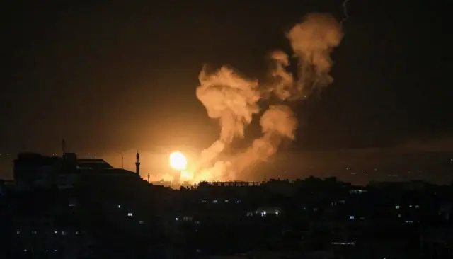 تصعيد إسرائيلي جديد في الجنوب السوري: غارات مكثفة وتوغلات برية