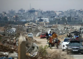 انسحاب إسرائيلي من نتساريم: احتراق المعدات ورسائل غامضة