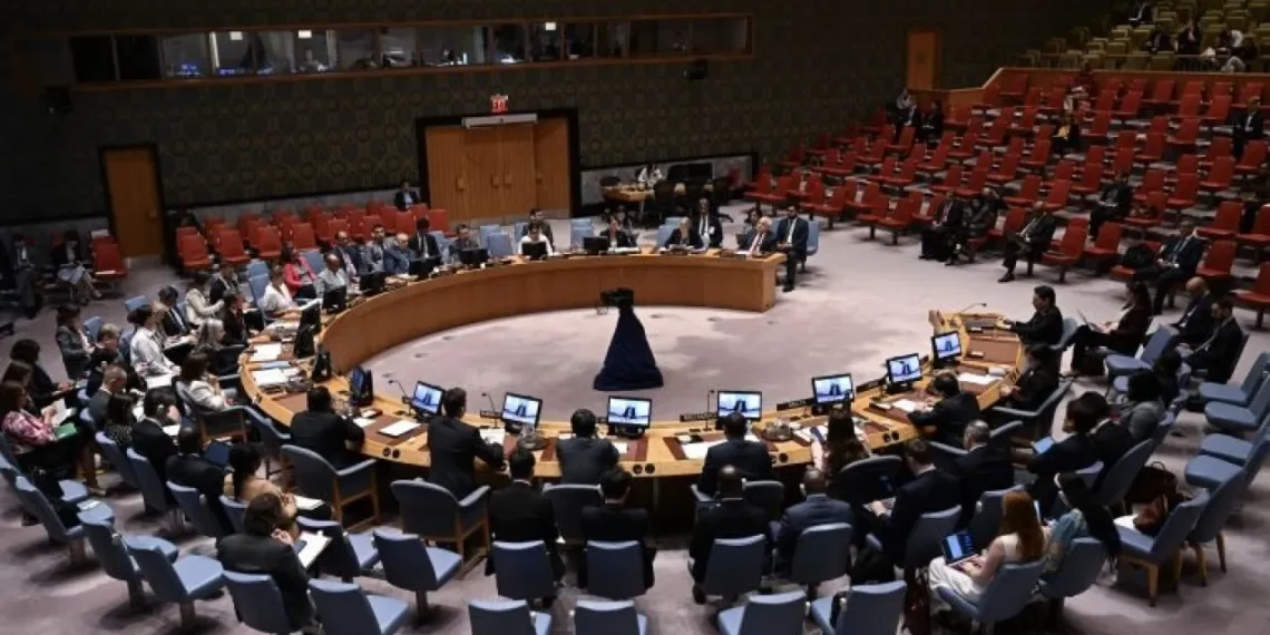 مجلس الأمن يطالب بإنهاء سريع للصراع في السودان وسط تحذيرات من كارثة إنسانية