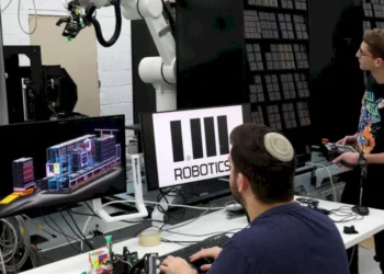 أزمة في قطاع التكنولوجيا بإسرائيل: تراجع الرواتب وانخفاض فرص العمل