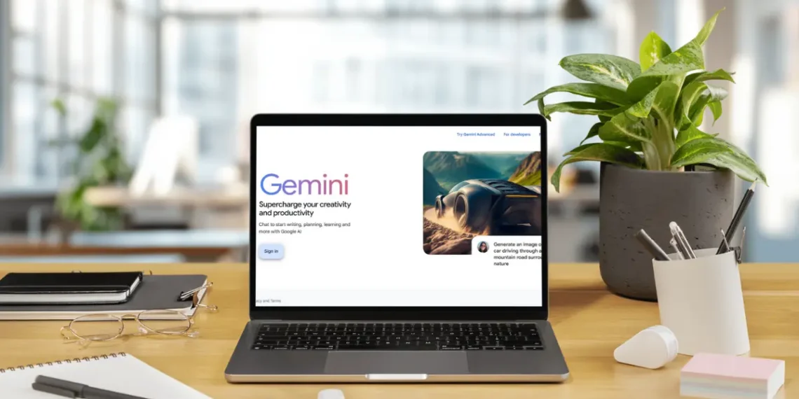 لقطة شاشة توضح كيفية استخدام Google Gemini 2.0 لتحليل ومشاهدة فيديوهات YouTube بدون الحاجة لمشاهدتها بالكامل.