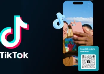 واجهة موقع تيك توك تعرض خيار تحميل التطبيق مباشرة لأجهزة أندرويد خارج متجر جوجل بلاي.