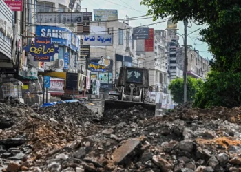 تصعيد في غزة والضفة: خطط إسرائيلية للتهجير وحظر تجول في طوباس