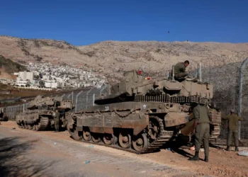 إسرائيل تستهدف دبابات في جنوب سوريا وتصعّد غاراتها العسكرية