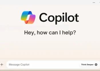 واجهة مساعد Copilot تعرض زر ميزة "Think Deeper" التى تعتمد على نموذج O1 من OpenAI