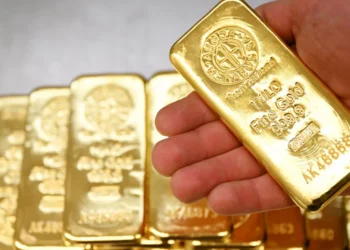 الذهب يسجل مستوى قياسيًا وسط مخاوف اقتصادية وتصعيد تجاري