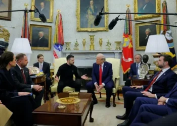 المواجهة المتوترة بين ترامب وزيلينسكي في البيت الأبيض: صدام بين الرؤى والمصالح