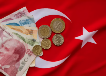 أسهم تركيا تتعافى بعد أسبوع مضطرب والليرة تستقر