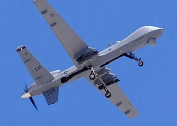 الحوثيون يسقطون مسيّرة أميركية متطورة فوق الحديدة.. والتوتر يتصاعد