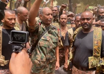 الجيش السوداني يستعيد الخرطوم: انتصار استراتيجي أم إعادة تموضع؟