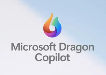 صورة توضح استخدام تقنيات الذكاء الاصطناعي في الرعاية الصحية مع نظام Dragon Copilot لتحسين تجربة الأطباء والمرضى.