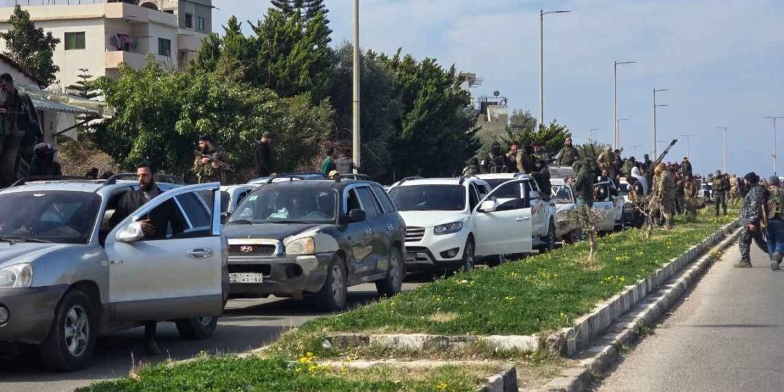 تصاعد التوتر في الساحل السوري.. صراع نفوذ أم فوضى أمنية؟