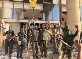 الجيش السوداني يوسع عملياته في الخرطوم وسط معارك ضارية