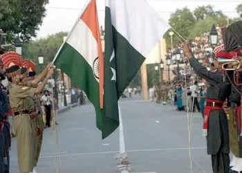 كشمير تشتعل حملة اعتقالات في الهند وتصاعد التوتر مع باكستان