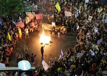 احتجاجات تتصاعد داخل إسرائيل... والجيش يحاول احتواء التمرد ضد حرب غزة