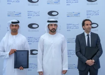 سمو الشيخ حمدان بن محمد خلال إطلاق مركز بيانات هايبرسكيل بمشاركة دو ومايكروسوفت في أسبوع دبي للذكاء الاصطناعي - مصدر الصورة: منصة X