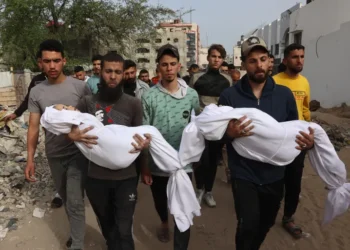 غزة تحت النار: 38 شهيدًا والاحتلال ينذر ثلاث مناطق بالإخلاء