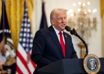 ترامب يبدي تفاؤله مع انطلاق جولة حاسمة من المفاوضات مع إيران