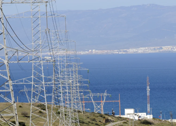 كيف أنقذ المغرب شبكة الكهرباء الإسبانية؟